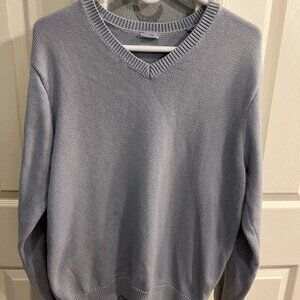 🩶 Brandy Melville Light Gray V-Neck Knit Sweater – Soft Classic Pullover